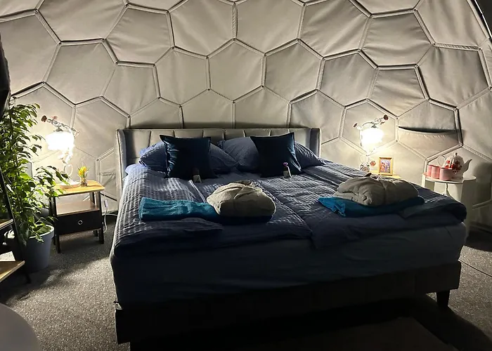 ラグジュアリーテント Eco Iglu The Secret Of Comfort 5 Stars Milmersdorf