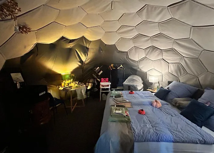 Eco Iglu The Secret Of Comfort 5 Stars ラグジュアリーテント Milmersdorf